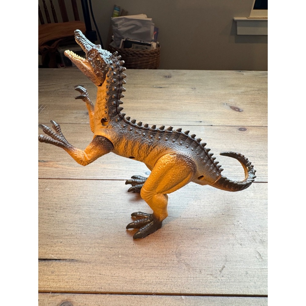 Mattel Jurassic World Mega Dual Attack Suchomimus Dino Rivals Action Figure